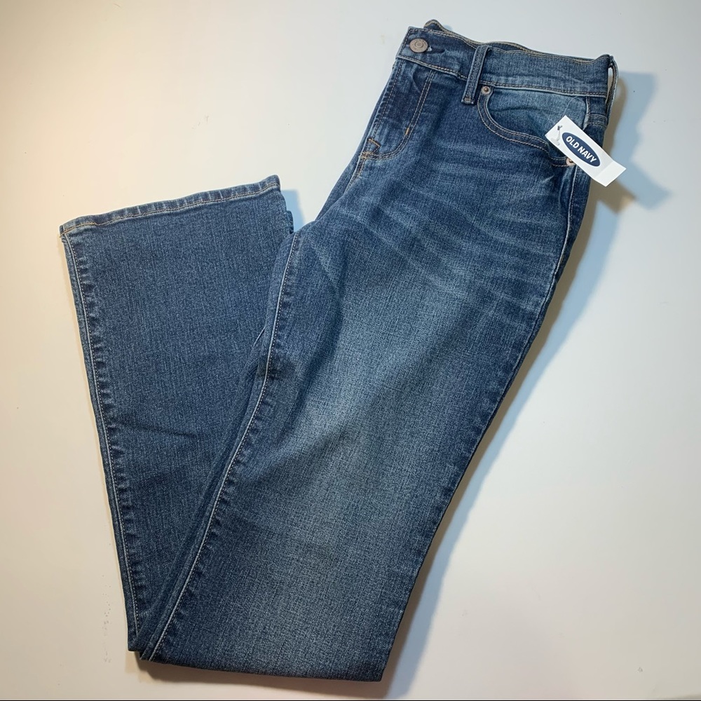 NWT Old Navy Boot Cut Jeans Size 2